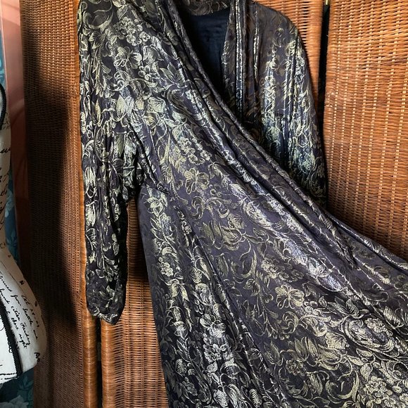 Vintage Brown and Gold Brocade Evening Coat - Picture 5 of 13